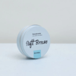 Desodorante en crema Soft Breeze.